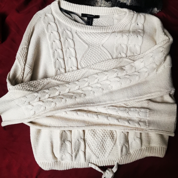 Forever 21 Crop Sweater - Picture 2 of 4